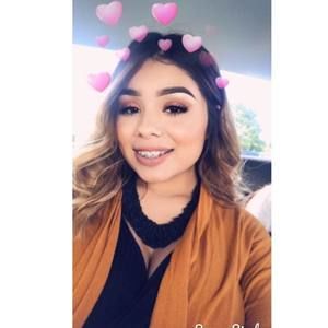 Meet your Posher, Kelly